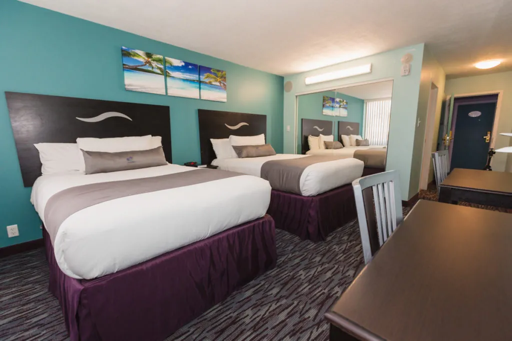 Cali Parc Luxury Semi-Private Rooms